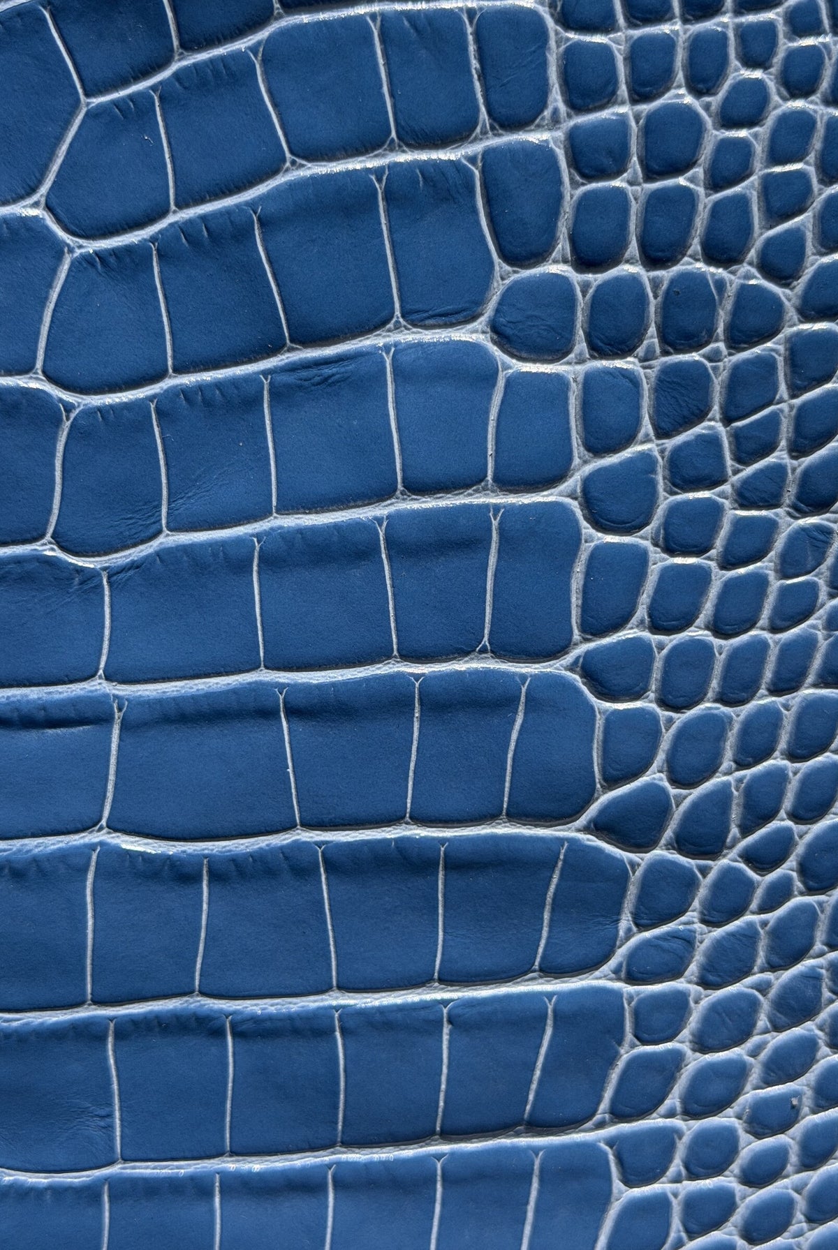 Lea Bag Cocco Blue dettaglio pelle stampa cocco blu Amimi Milano