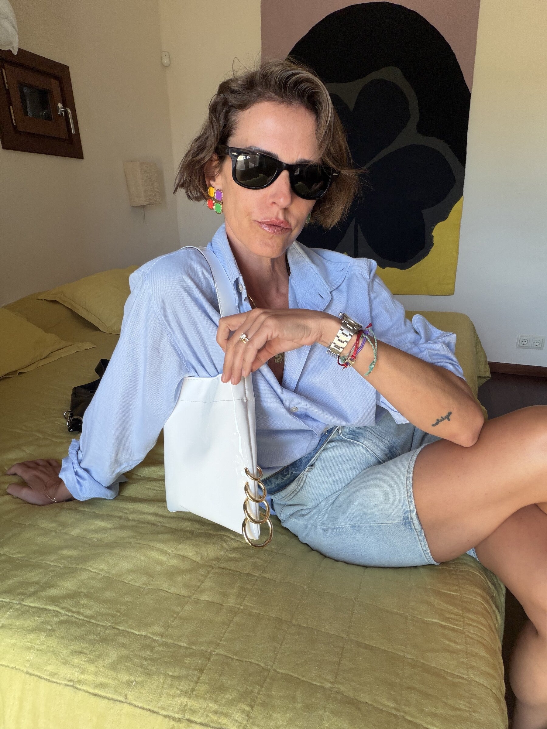 Lea Bag x Rita White Piercing vernice bianca vista Amimi Milano