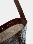 Lea Bag Maxi Cocco Chocolate dettaglio interno fodera e clip in pelle stampa cocco Amimi Milano