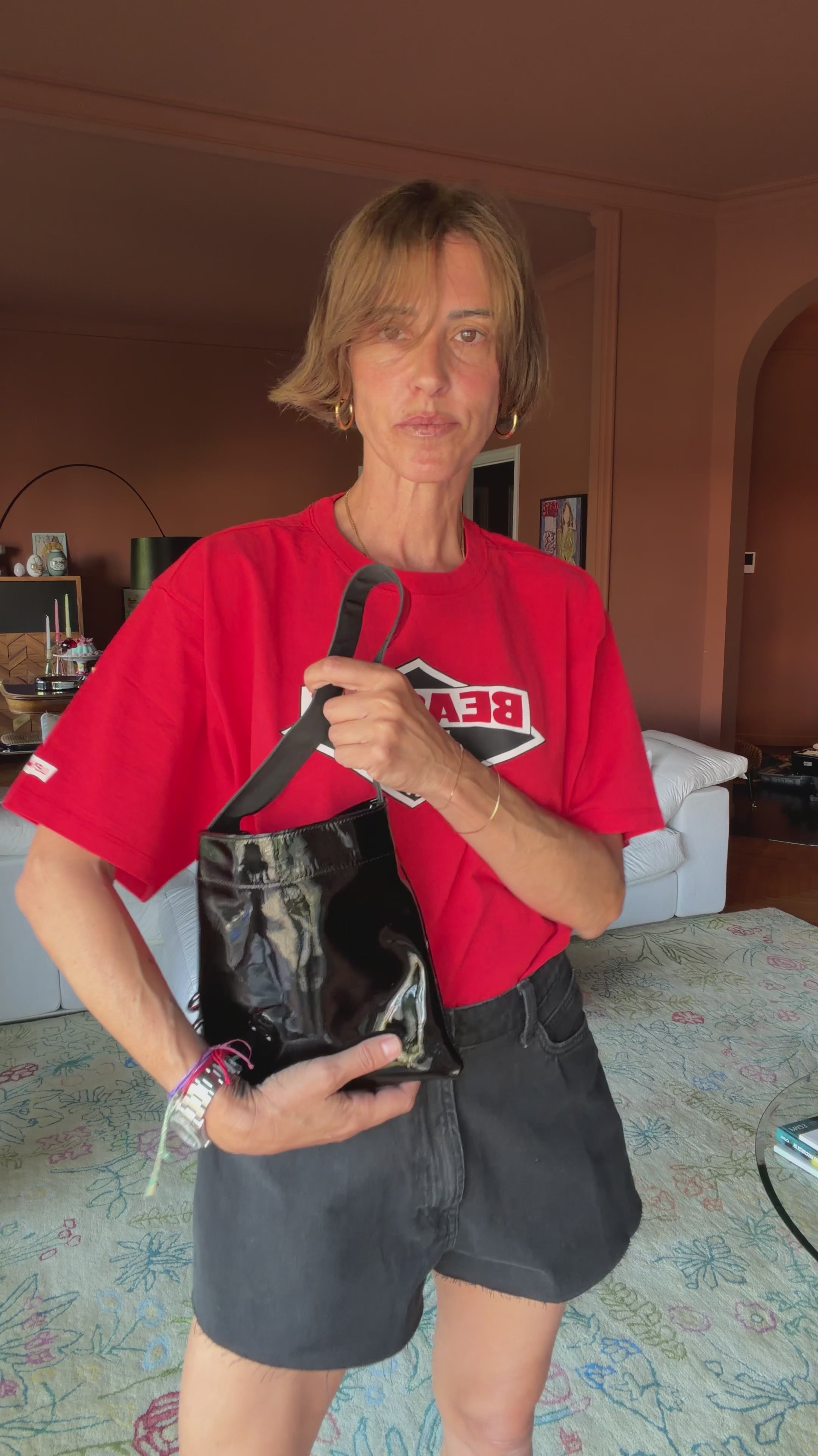 Lea Bag x Rita Black Piercing video borsa in vernice nera Amimi Milano